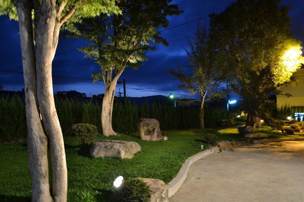 山久蒔x勺光 Bed & Breakfast Yuchi Bagian luar foto